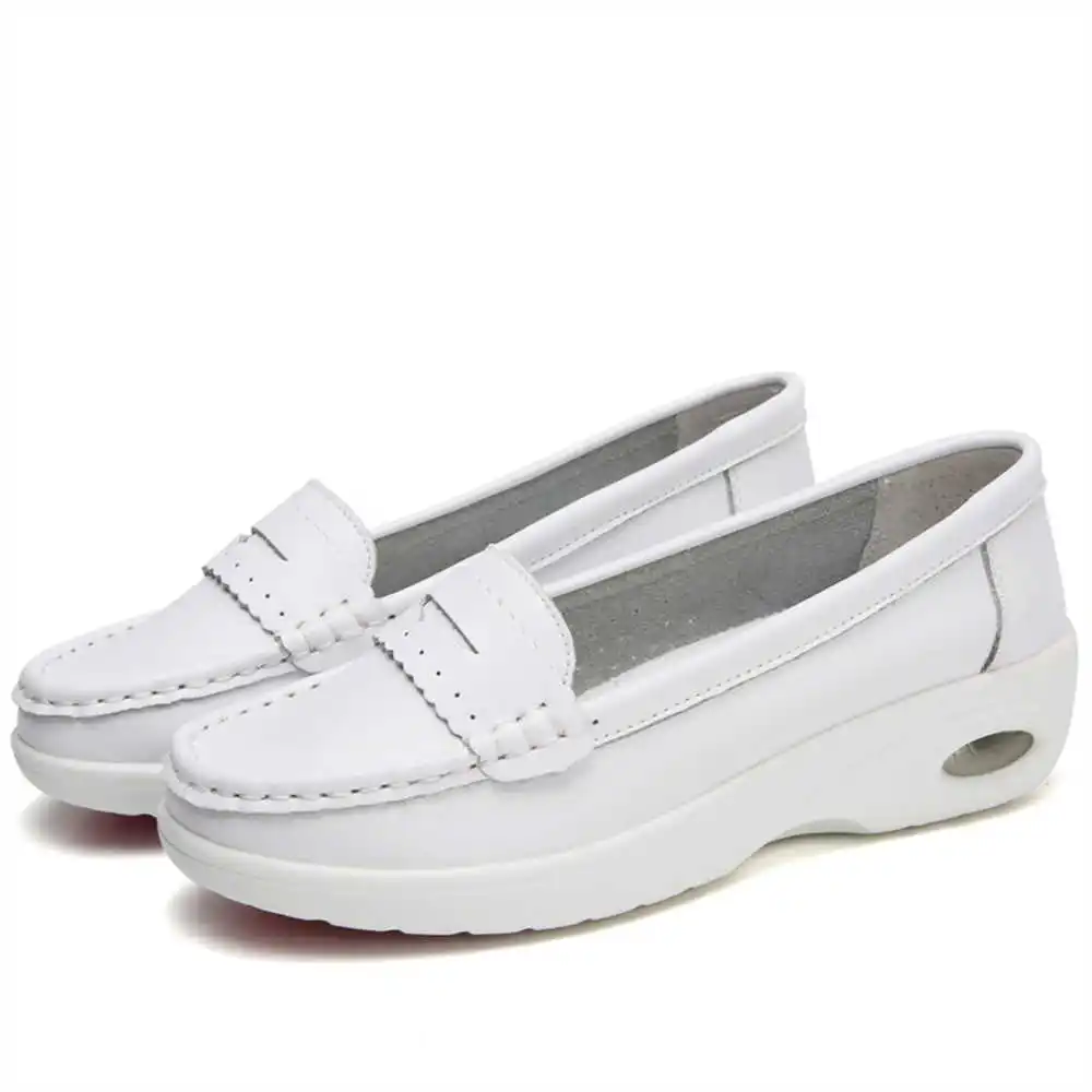 Thick Sole Slipon White Traine - Resale Women'S Formal Wear avis et prix