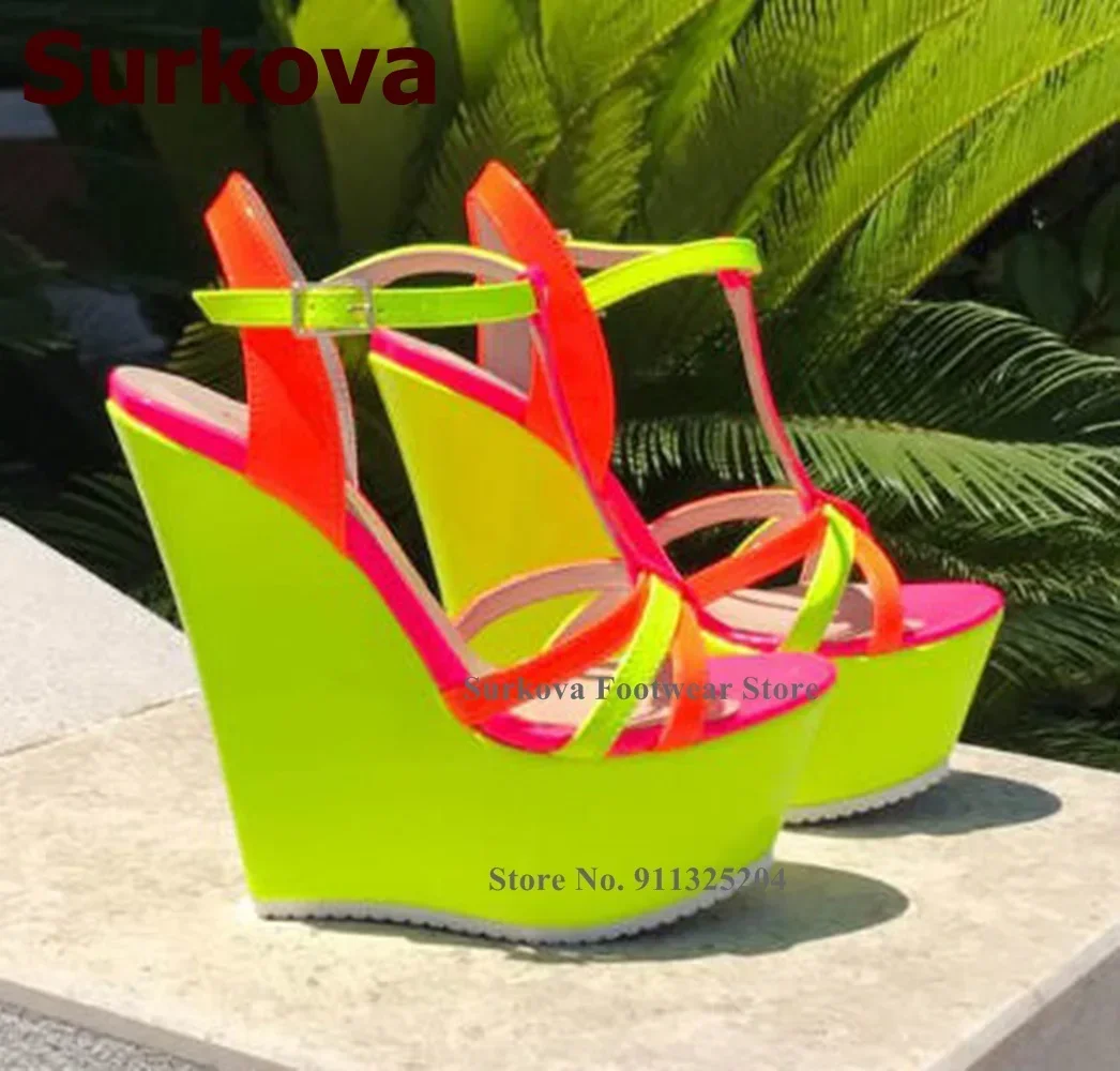Surkova Neon Yellow Wedge Heel - Women'S Formal Wear For Wedding avis et prix