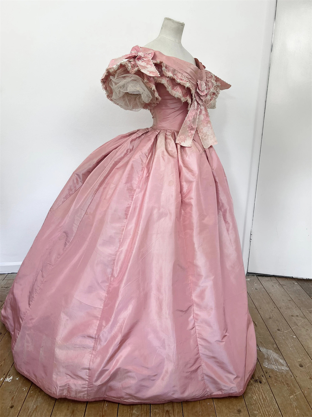 1850s 1860s Victorian Dancing  - Women'S Formal Wear For Wedding avis et prix